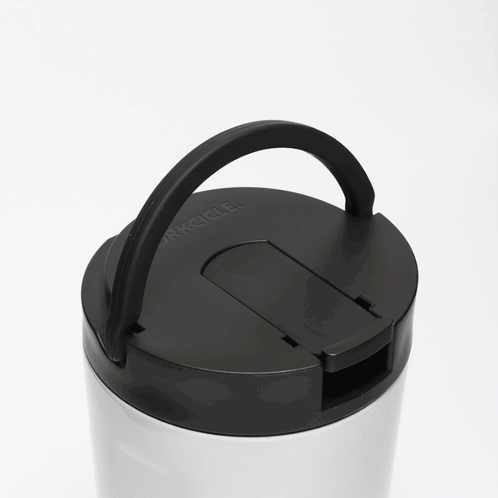 disney-kids-cup-z6 Kids_Cup_28_0906b7b6-4acf-4cb6-8c0d-d15f57c40b85.gif