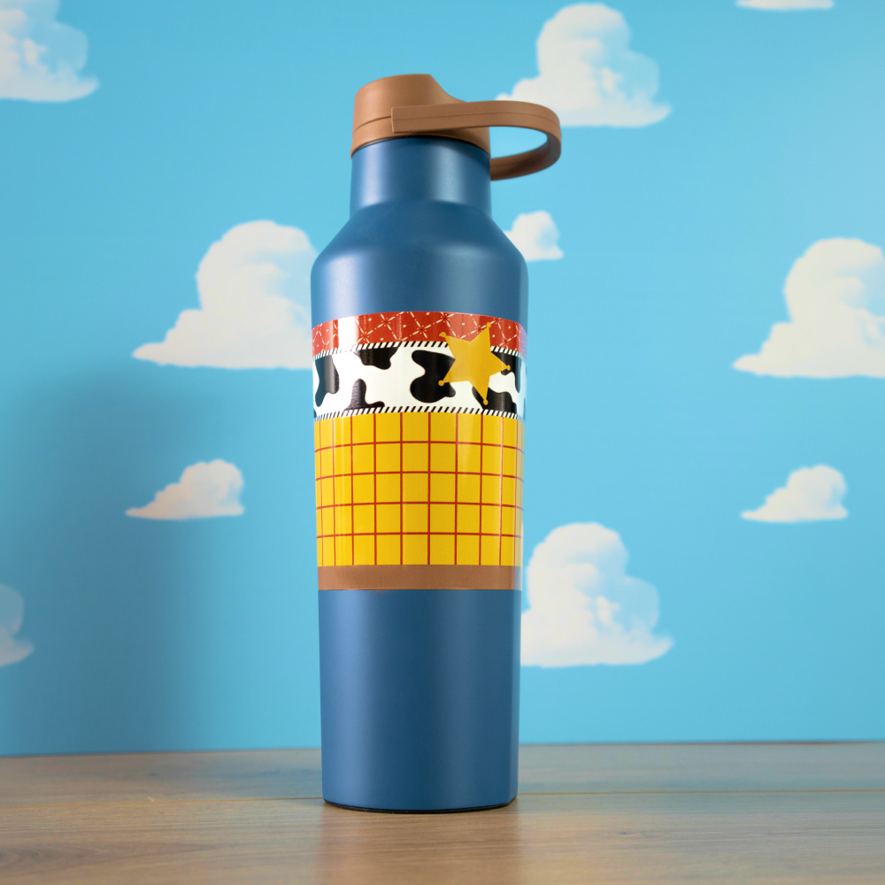 toy-story-sport-canteen-j0 50f41b5cb358--PDP-WOODY.png
