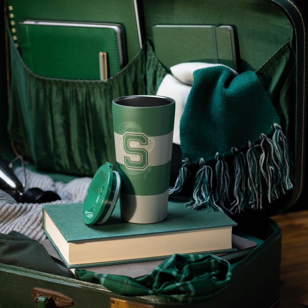 harry-potter-tumbler-t4 84ce9e4c9c5c--HarryPotter-Slytherin-4.jpg